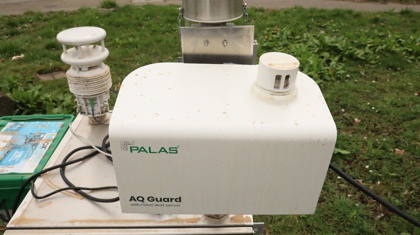 AQ Guard am Headquarter Palas Karlsruhe (Germany) mit deutlichen Ablagerungen